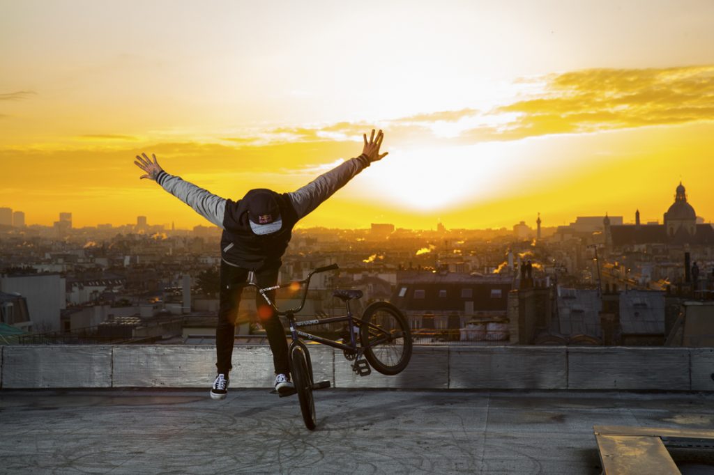 video matthias dandois rooftop paris red bull la clef production videaste photographe brand content agence audiovisuelle