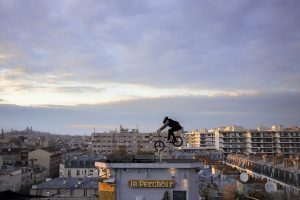 video matthias dandois rooftop paris red bull la clef production videaste photographe brand content agence audiovisuelle