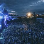 Concert au hellfest foule et lumière