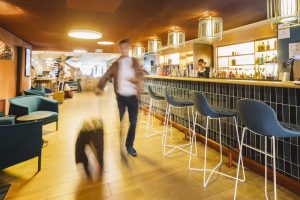 le bar du mercure hotel de nice