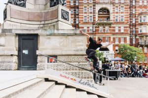 red bull hold the line london skateboard agence audiovisuelle