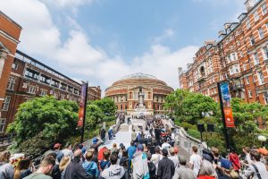 red bull hold the line london skateboard agence audiovisuelle