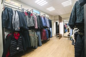 vêtements columbia au magasin vieux campeur