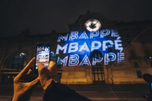 psg mbappe foot paris projection monument tourisme photographe la clef production nicolas jacquemin