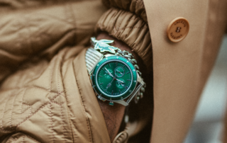 montre lacoste sur le poignet de Kevin Tipstyle